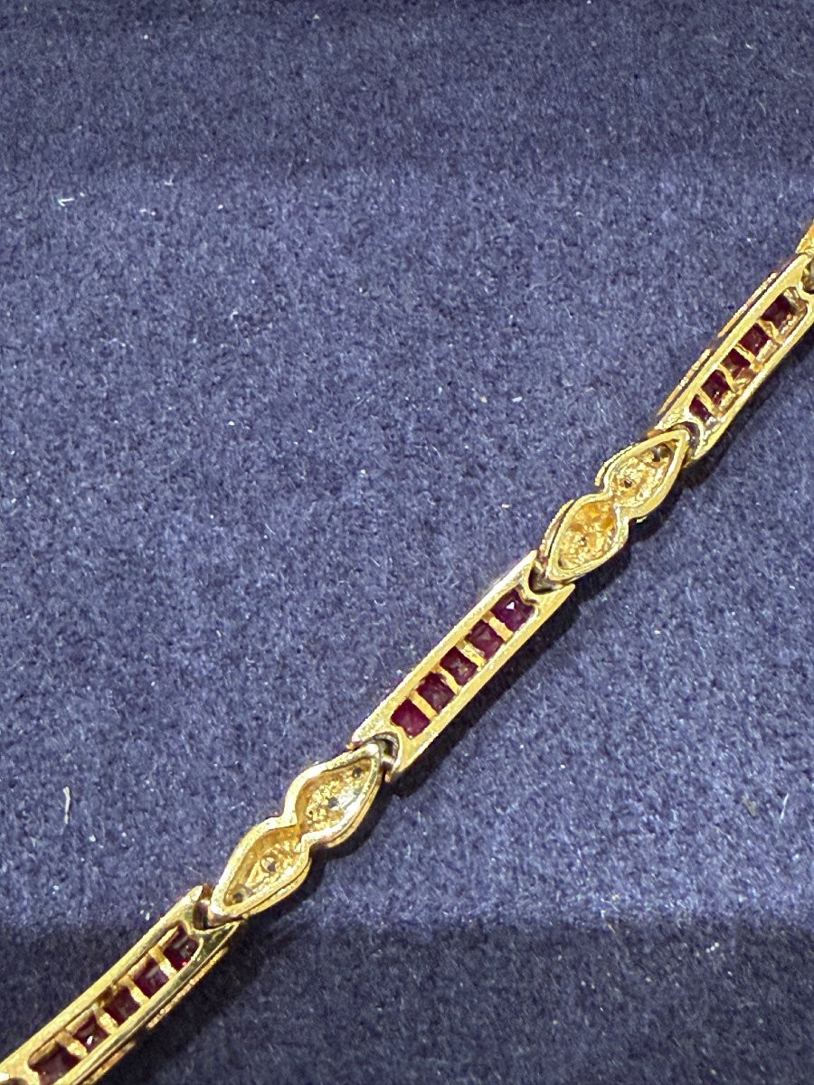 Bracelet articulé en or composé de maillons rubis et diamants-photo-2