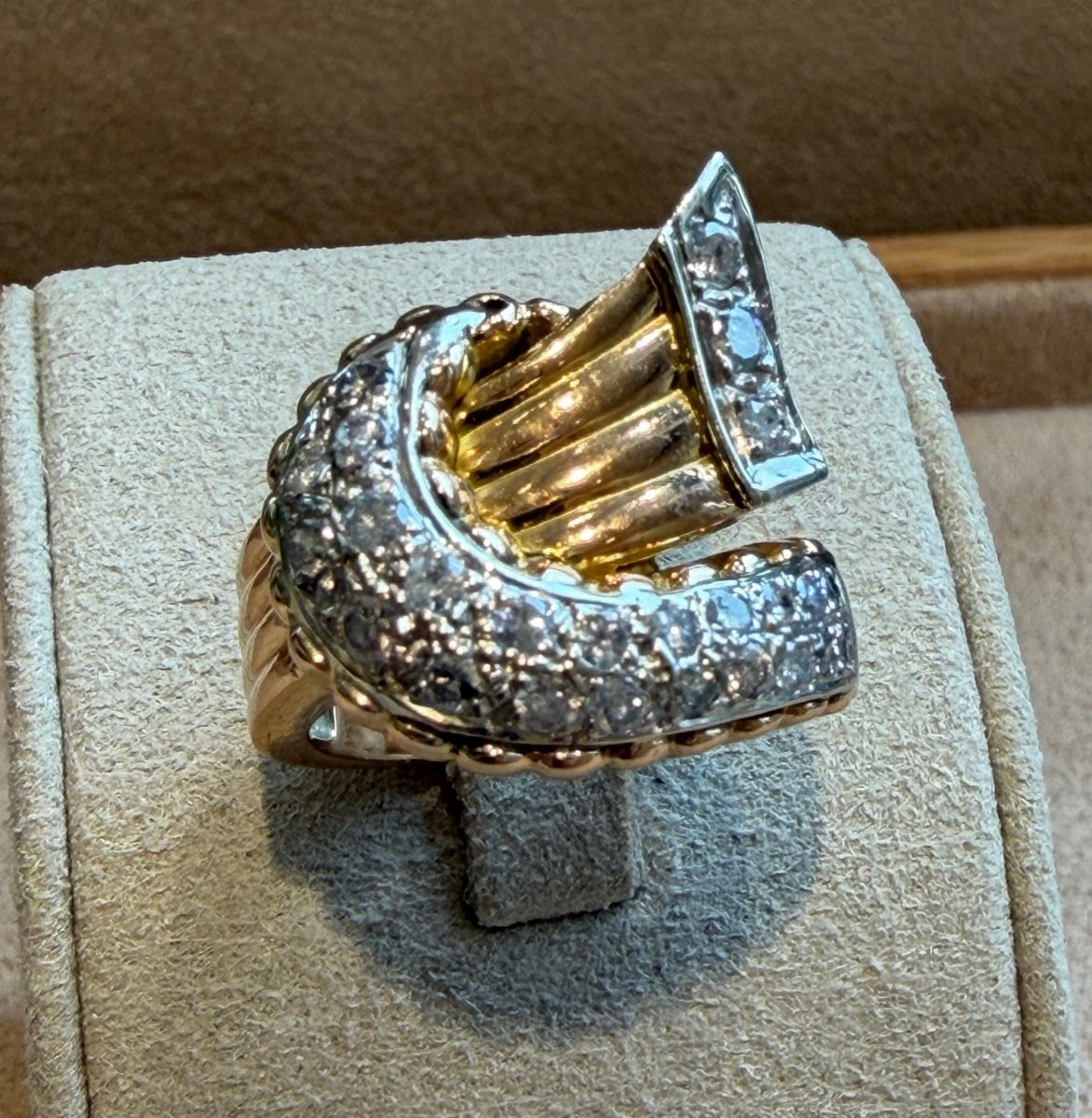 BAGUE VINTAGE OR JAUNE & DIAMANTS-photo-1