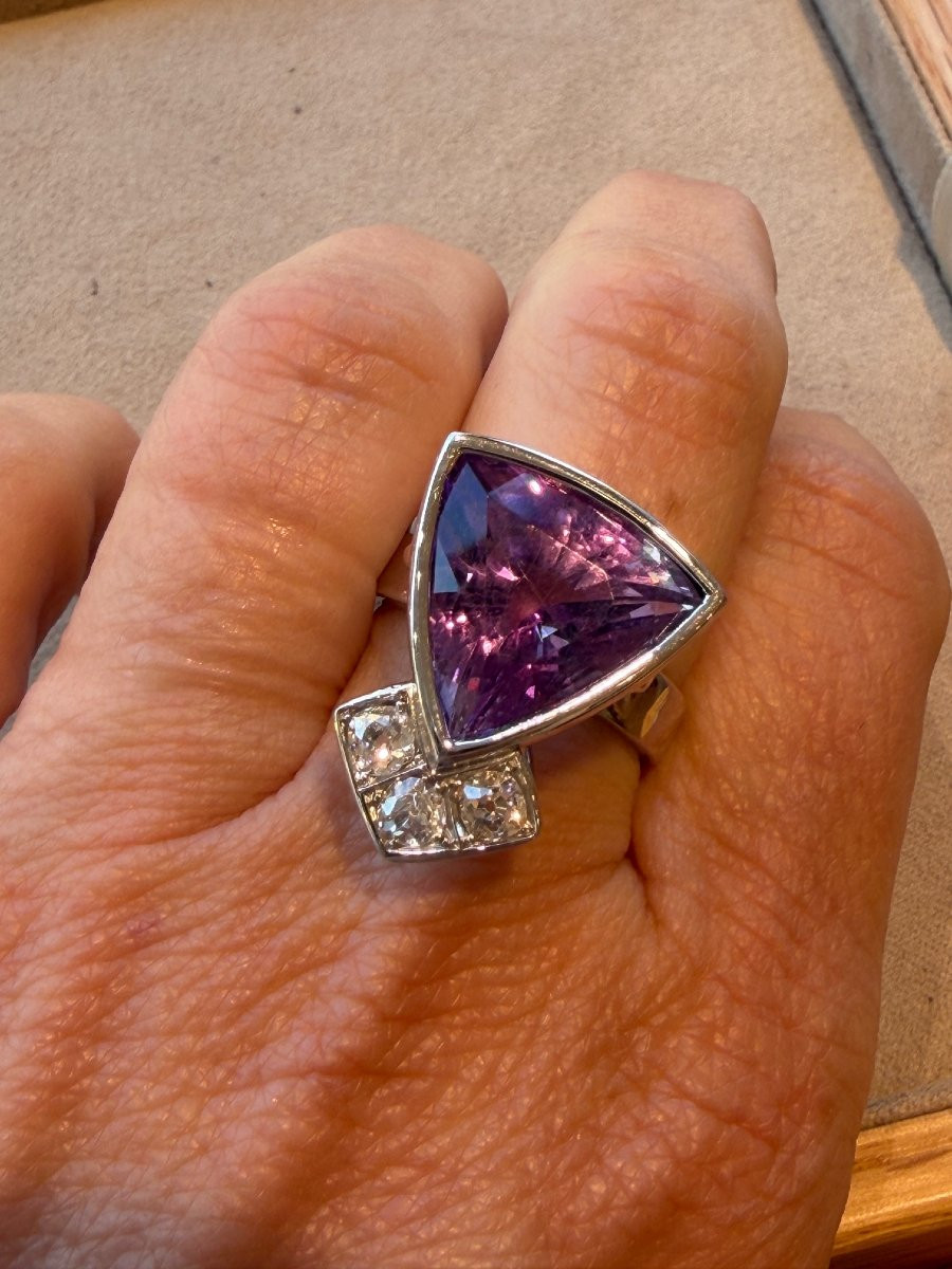 Janine Renard (1947), Modernist Amethyst & Diamond Ring-photo-3