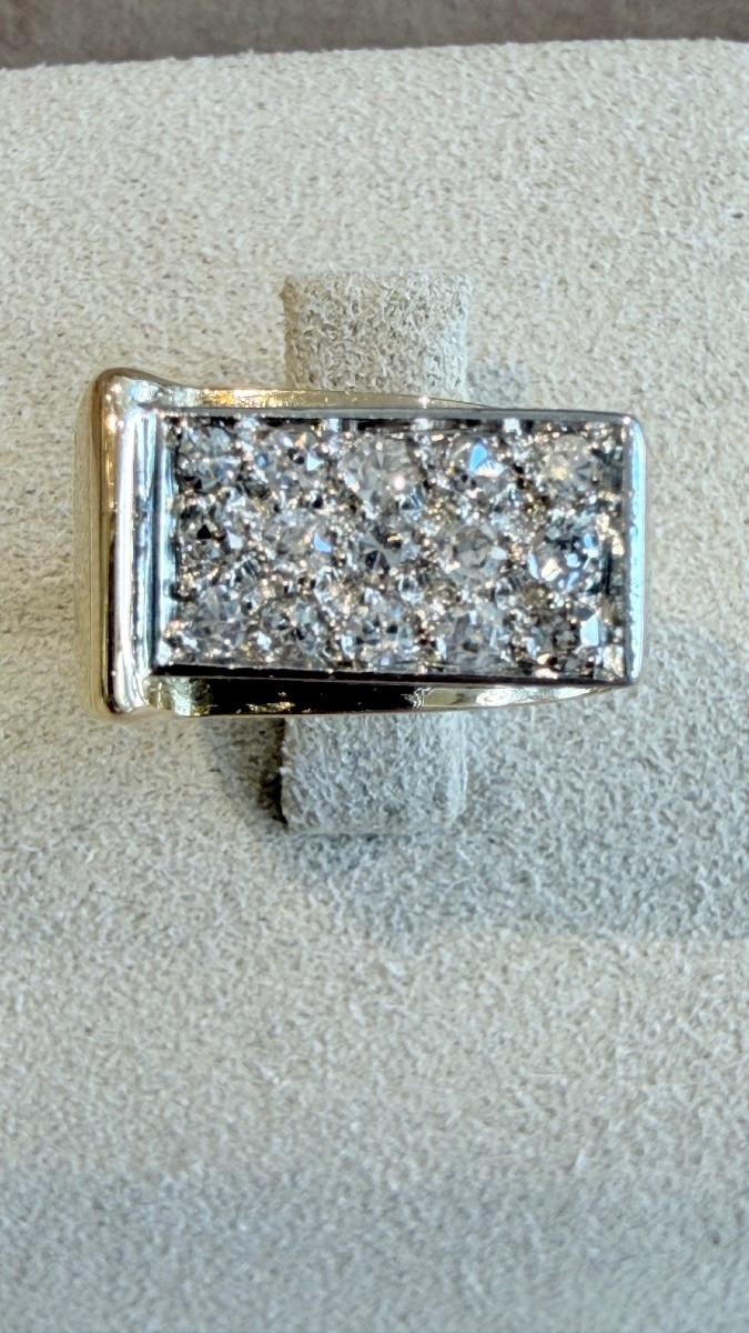 Signet Ring Small Tank Diamonds