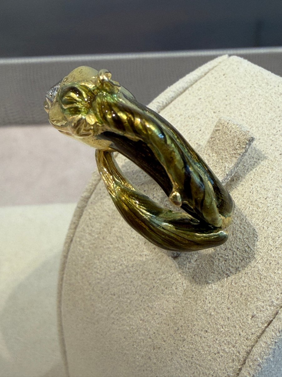 Enamel, Diamonds & Gold Horse Ring-photo-3