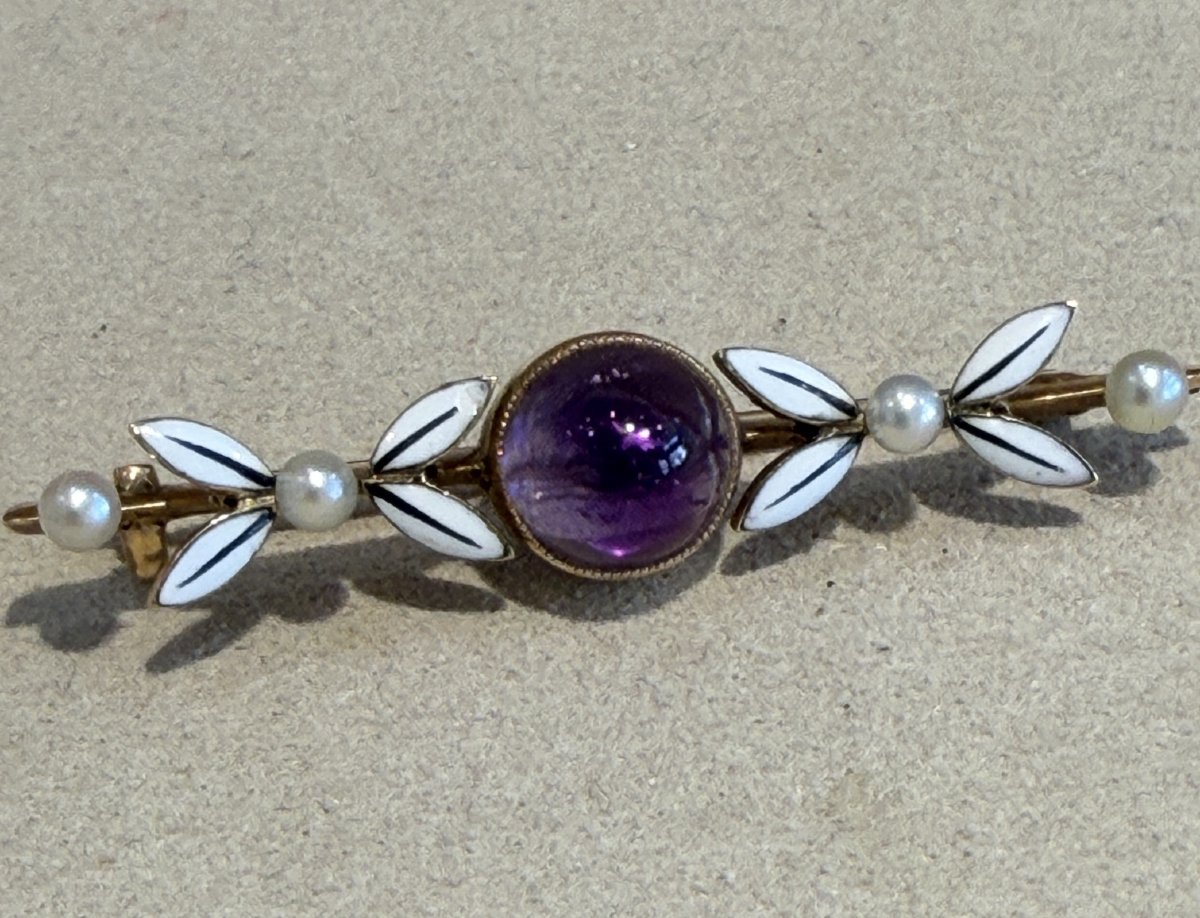 Vintage Amethyst, Enamel, And Pearl Brooch