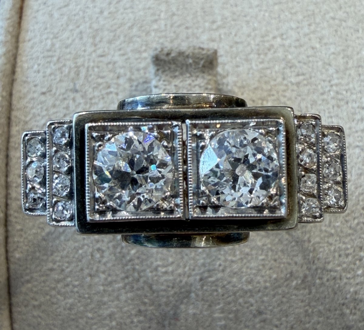 BAGUE ART DECO 