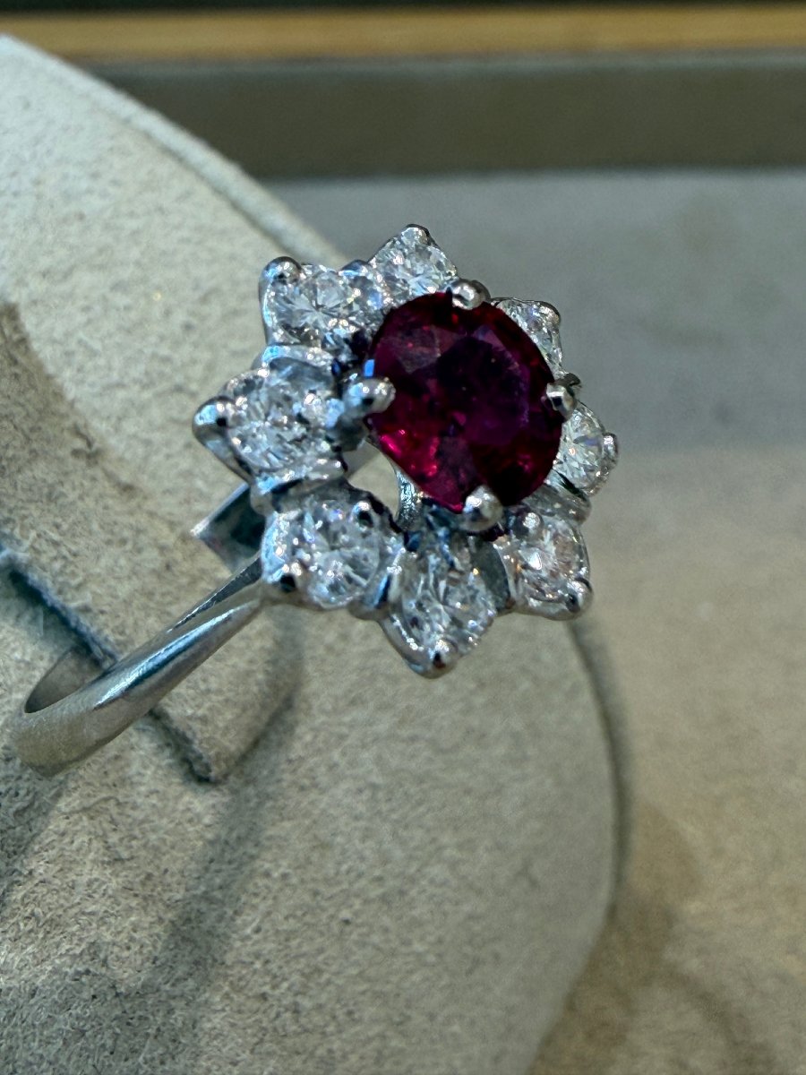 Daisy Ring With Ruby & Diamonds-photo-4