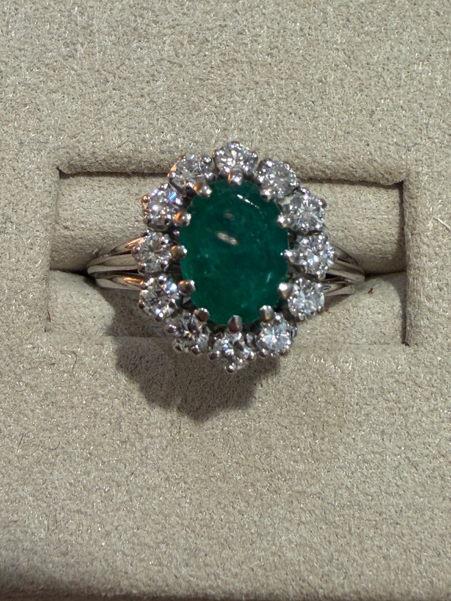 BAGUE ANCIENNE MARGUERITE EMERAUDE & DIAMANTS