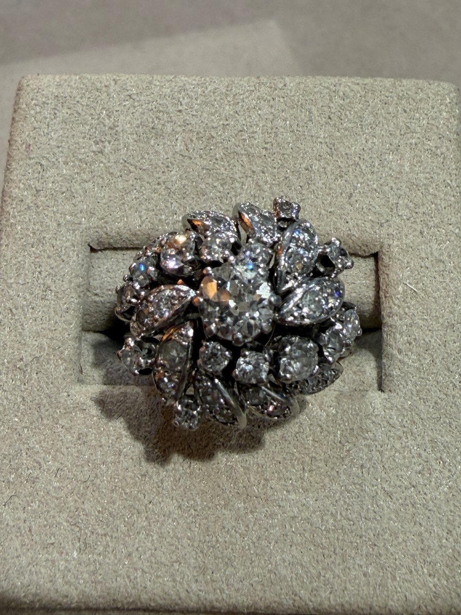 BAGUE ANCIENNE DIAMANTS EN FLEUR