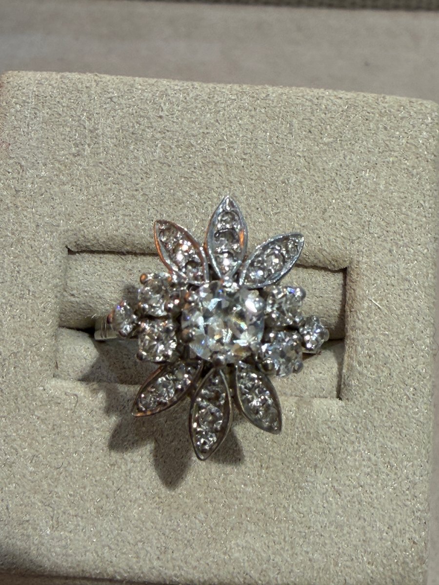 Antique Ring  With A Diamond Flower-photo-2