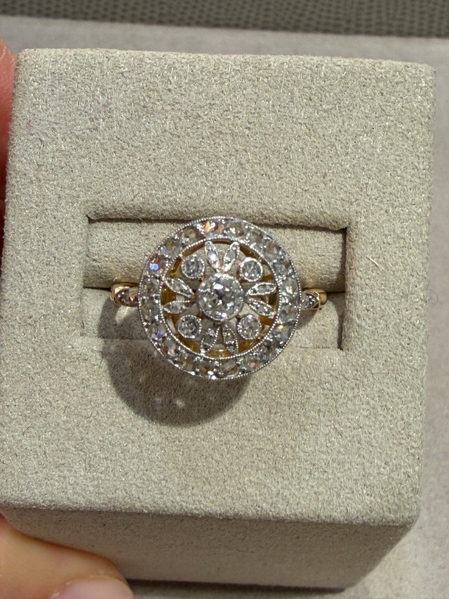 BAGUE ANCIENNE ROSACE EN DIAMANTS
