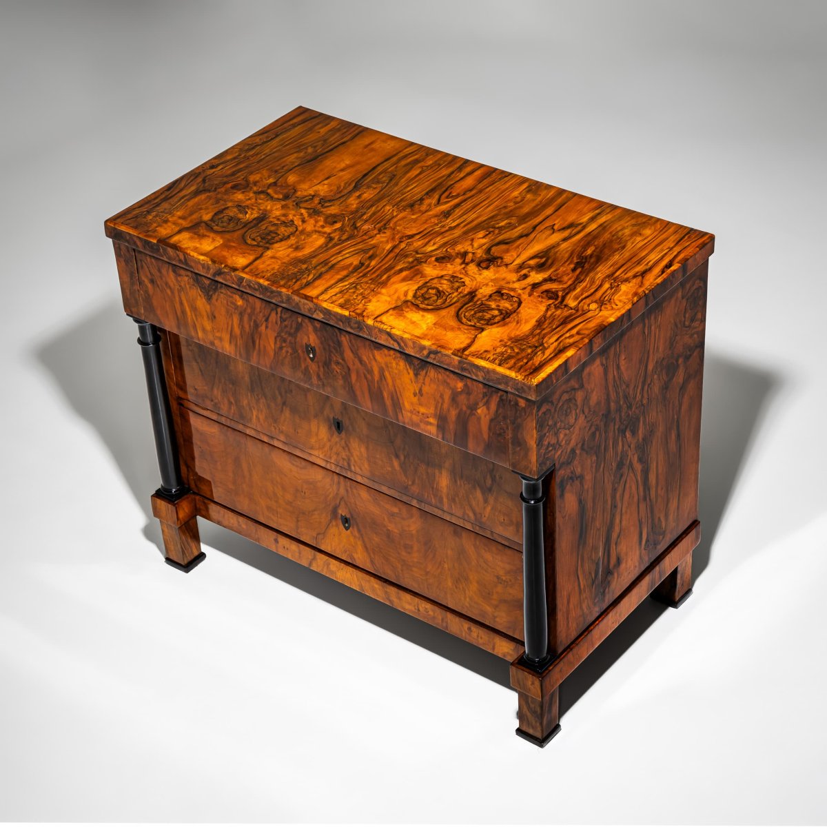 Biedermeier Walnut Chest Of Drawers, German, Circa 1820-photo-3