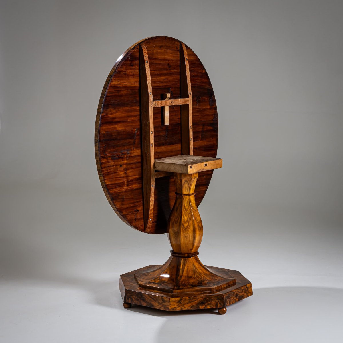 Table de salon Biedermeier raffinée, Allemagne, vers 1820-photo-4