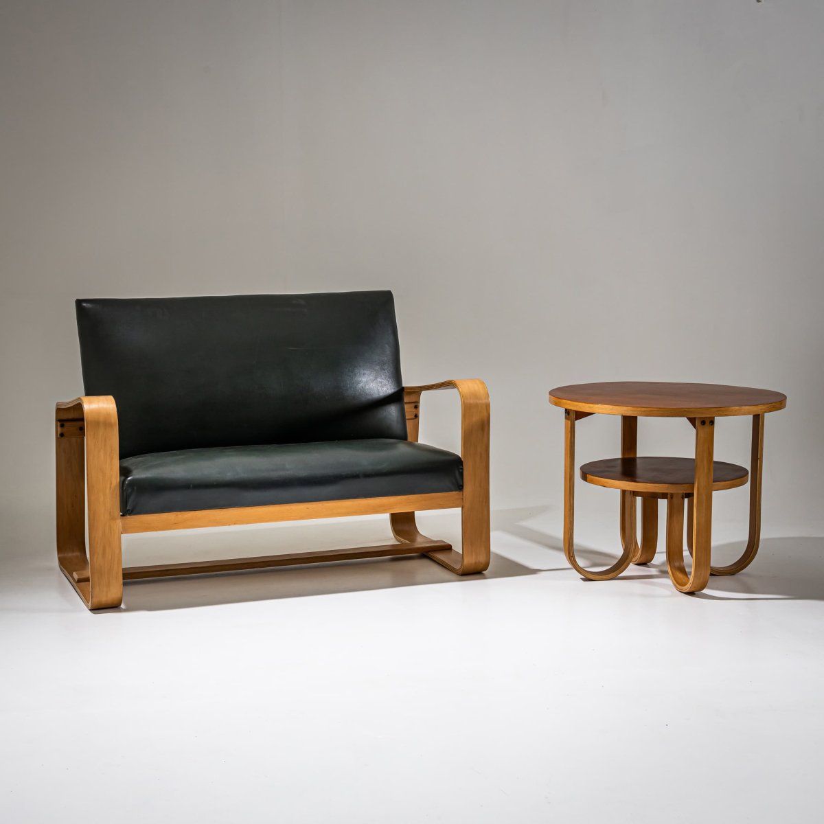 Ensemble de sièges par Giuseppe Pagano Pogatschnig (Italie, 1896-1945), années 1940-photo-1