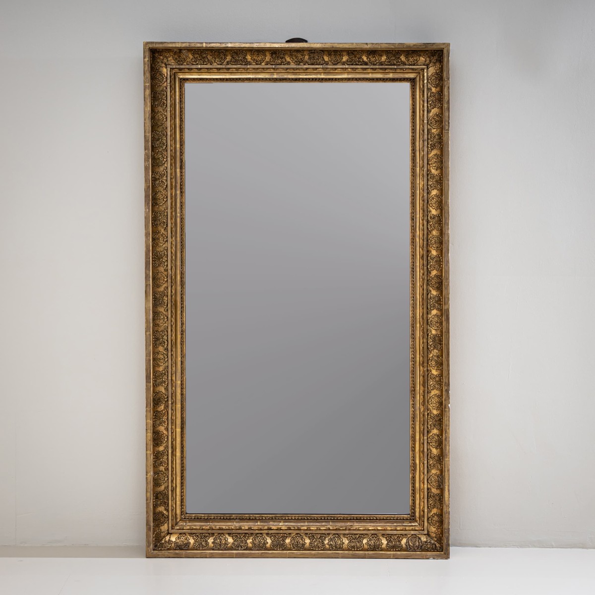 Miroir mural Empire doré, début du XIXe siècle