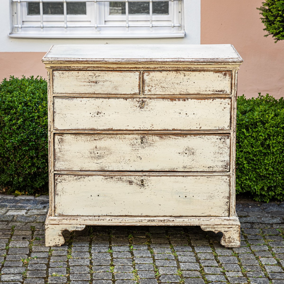Commode peinte, époque de George III, Angleterre, XVIIIe siècle