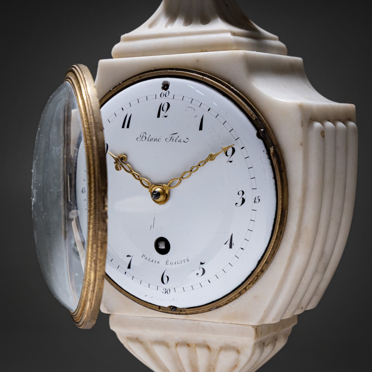 Pendule de cheminée en marbre avec vases assortis, vers 1830-photo-4