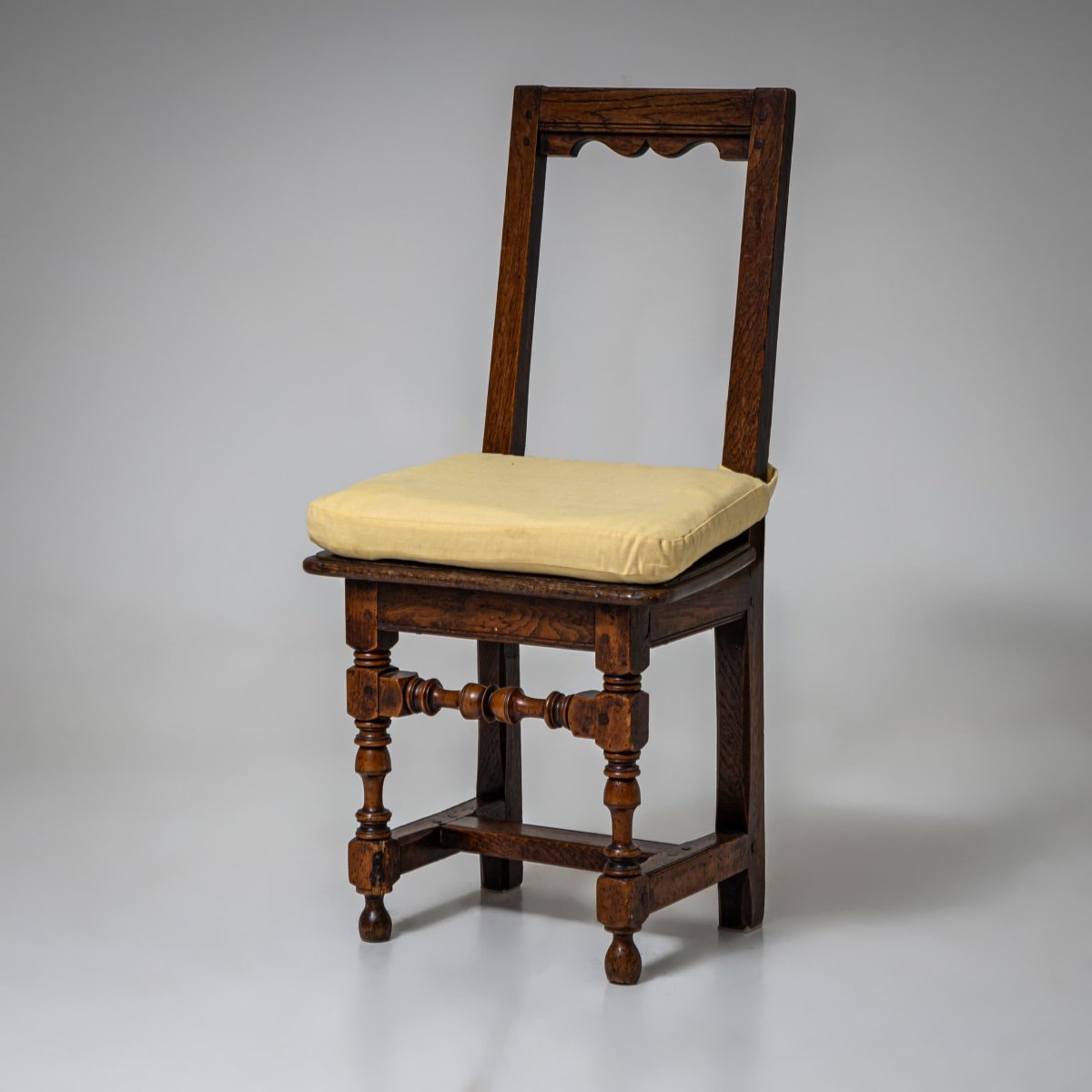 Ensemble de six chaises, probablement France, XIXe siècle-photo-3