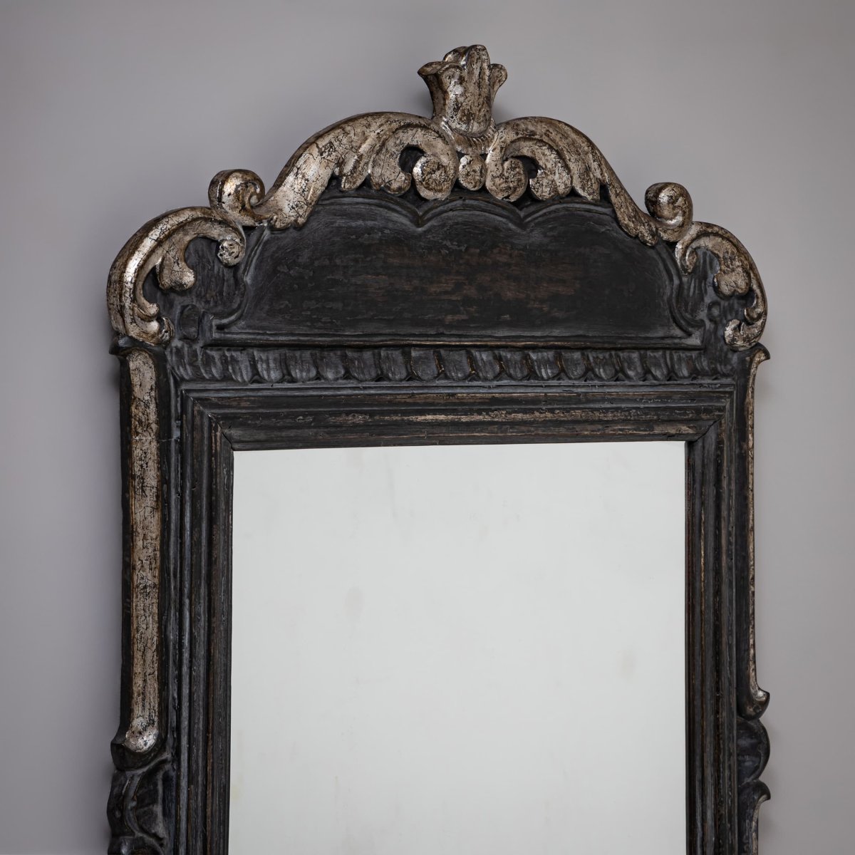 Miroir mural de style baroque, fin XIXe / début XXe siècle-photo-2