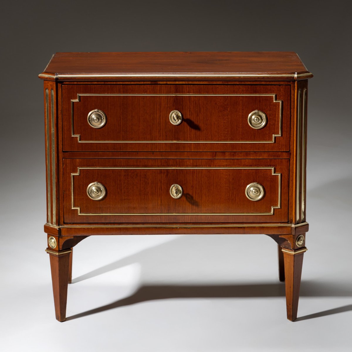 Commode néoclassique en acajou, fin du XVIIIe siècle-photo-4