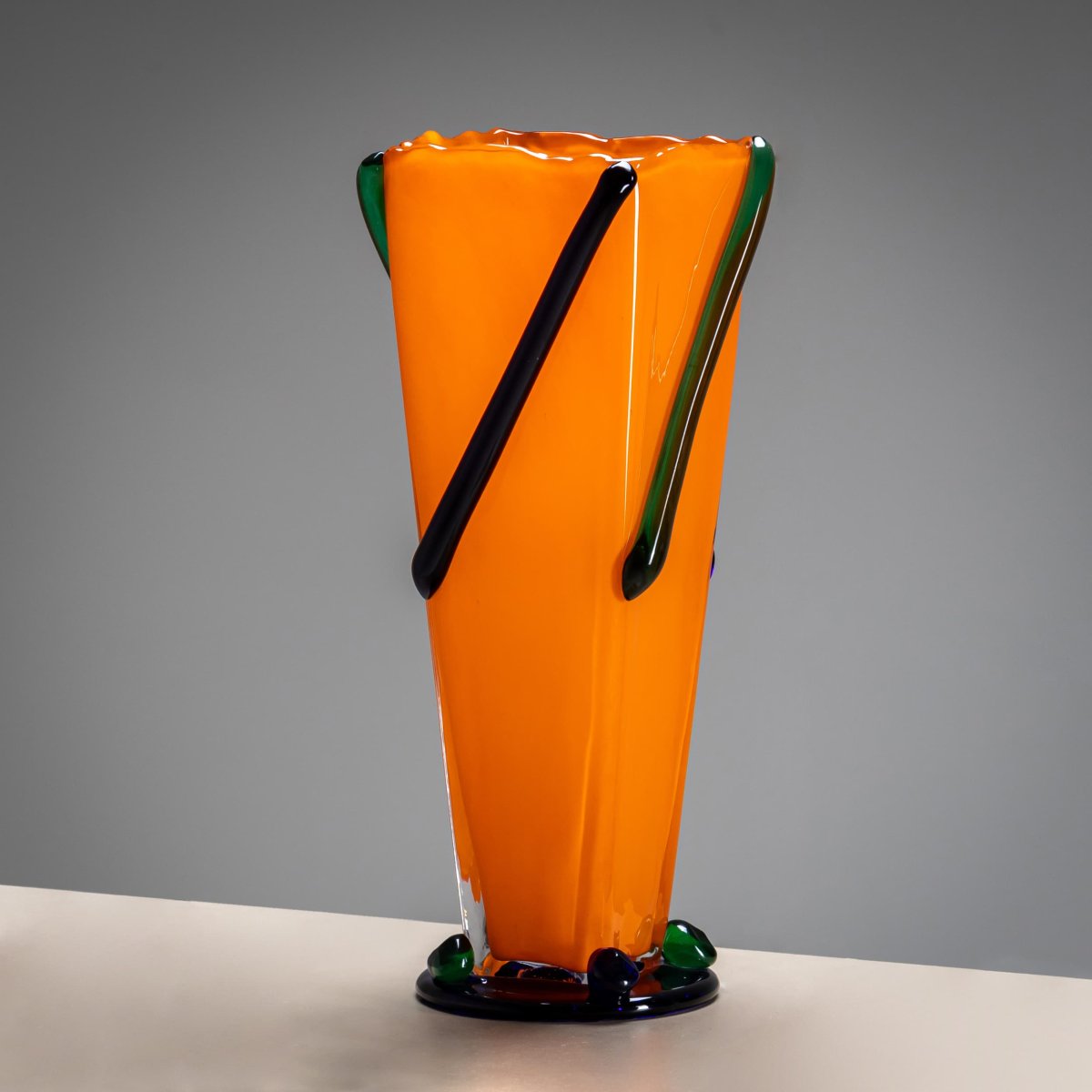 Orange And Green Vase, Signed J. Guliajile, 20th Century-photo-1