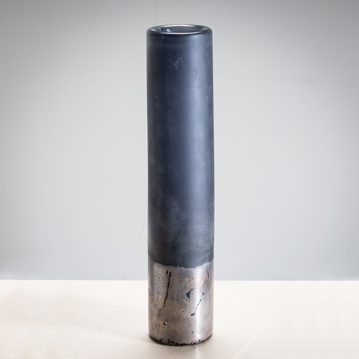 Deux vases, fabriqués en Angleterre, vers 2000-photo-3