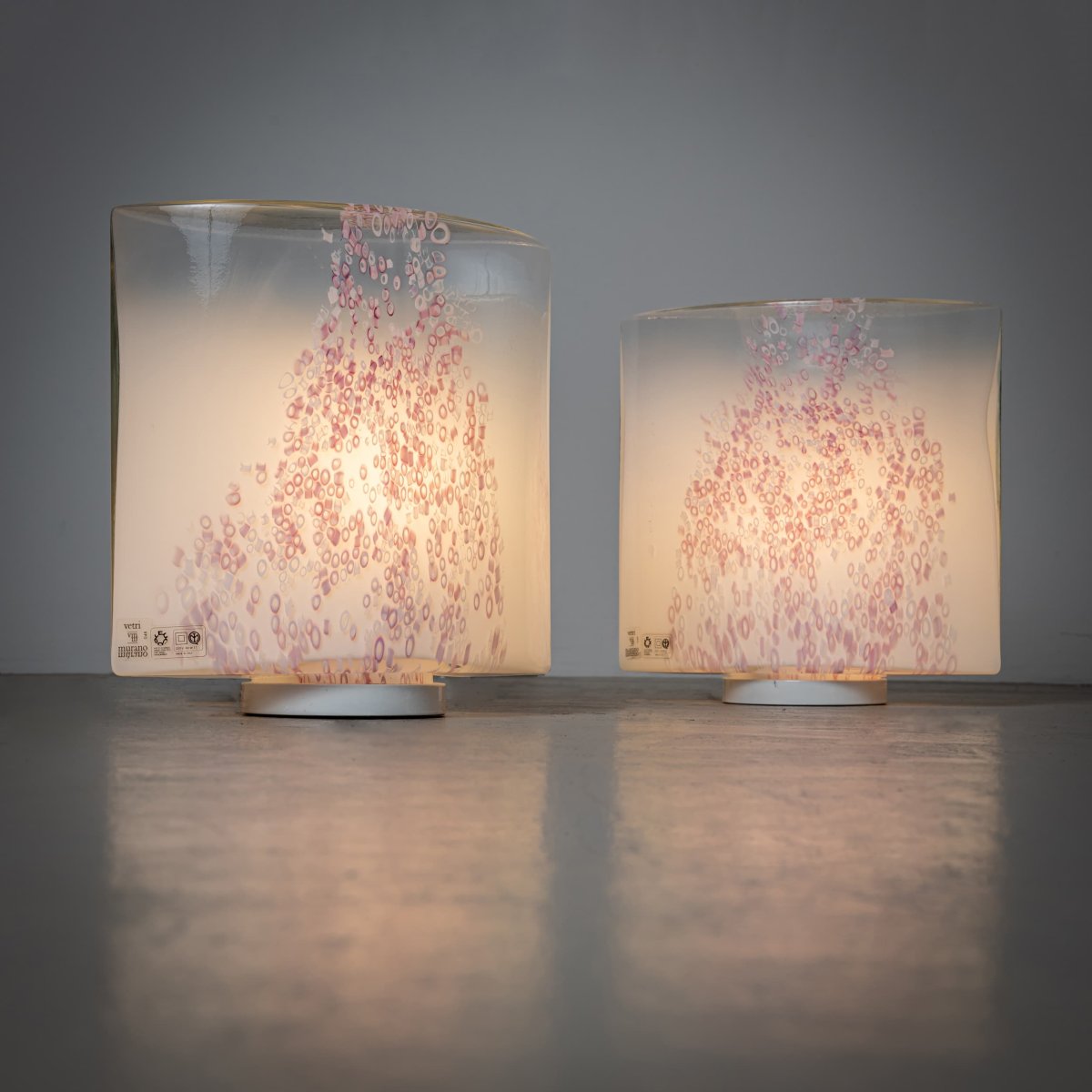 White Murano Table Lamps With Red Decoration By Leucos, Italy, 1970s-photo-4