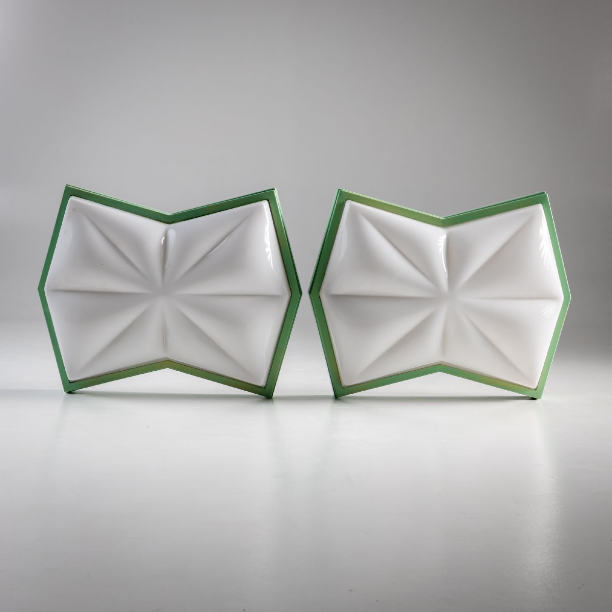 Paire de plafonniers, Italie, milieu du XXe siècle