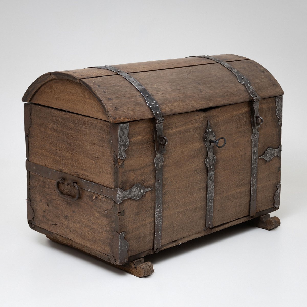 Baroque Chest With Domed Lid, First Half Of The 18th Century-photo-4