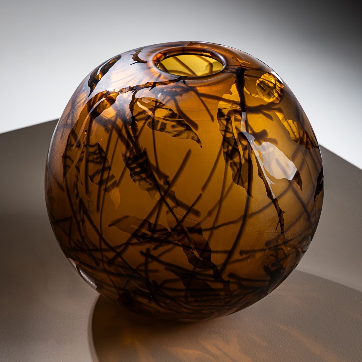 Spherical Glass Vase in the Style of Willem Heesen, Late 20th Century-photo-3