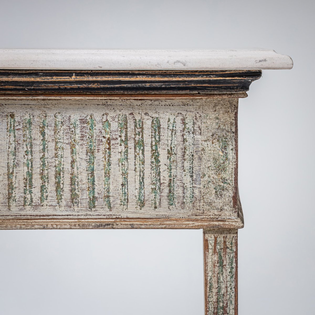 Paire de consoles de style Louis XVI avec plateaux en pierre moulée, XXe siècle-photo-2