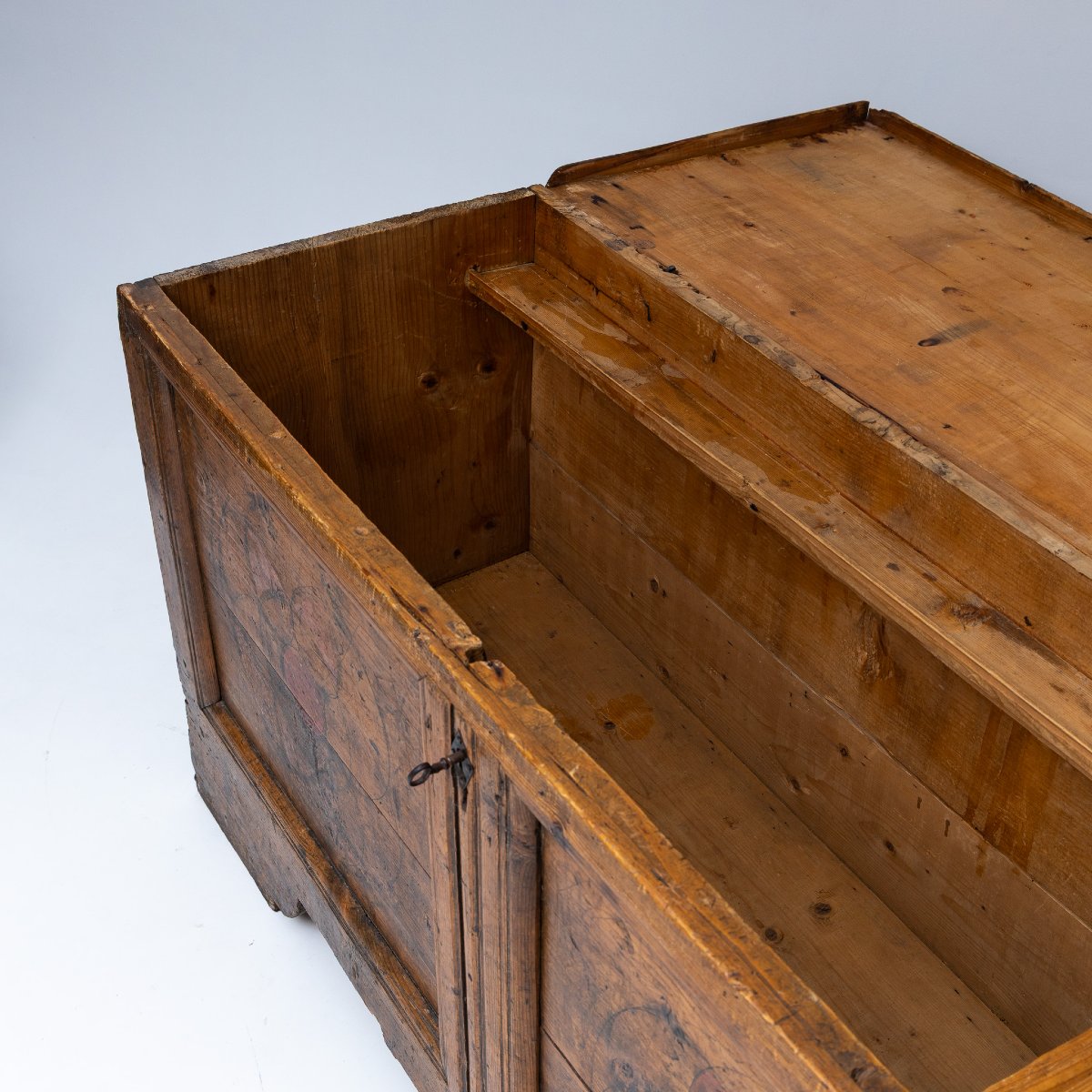 Baroque Chest With A Painted Flat Lid, 18th Century-photo-7