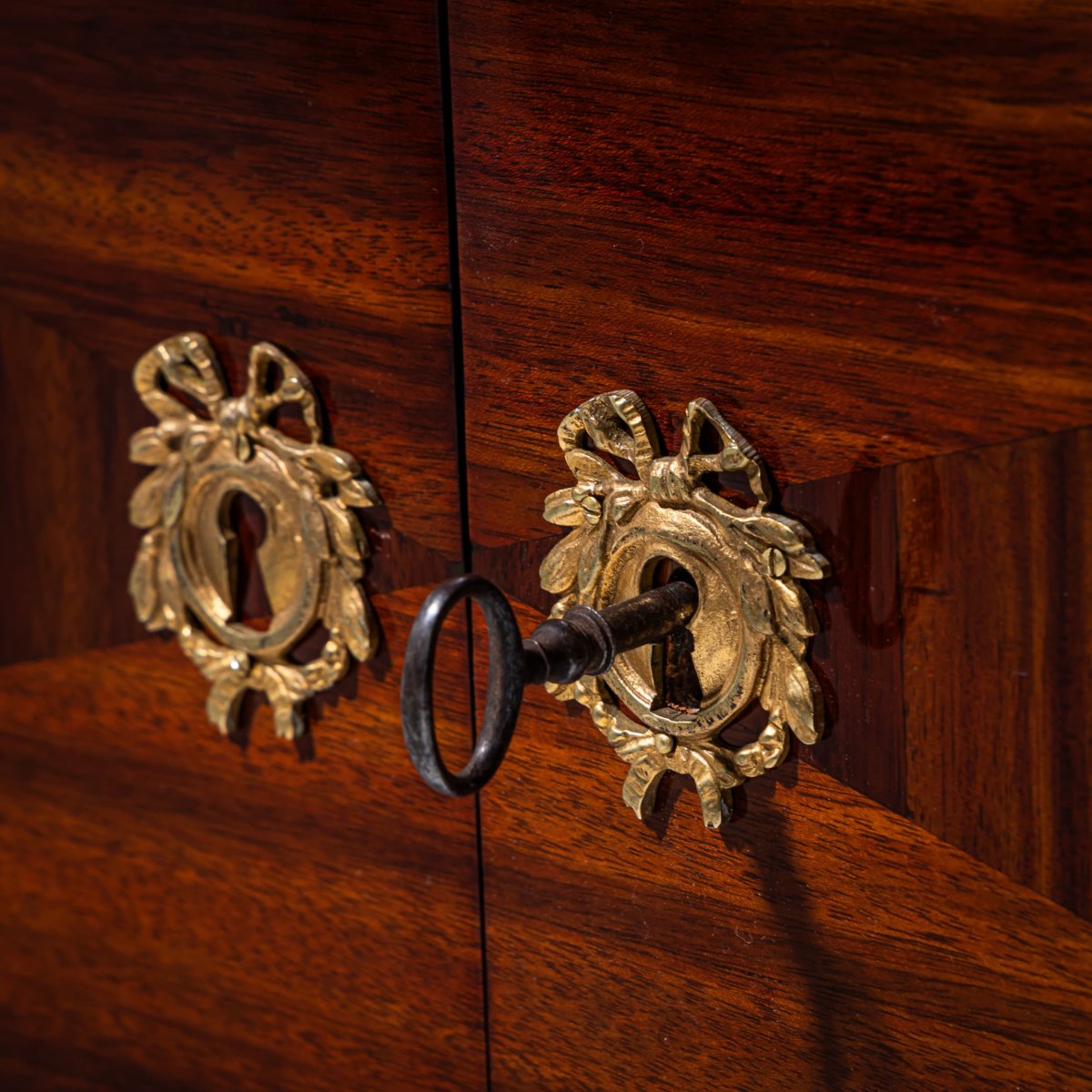 Faux meuble commode avec plateau en marbre, XIXe siècle-photo-4