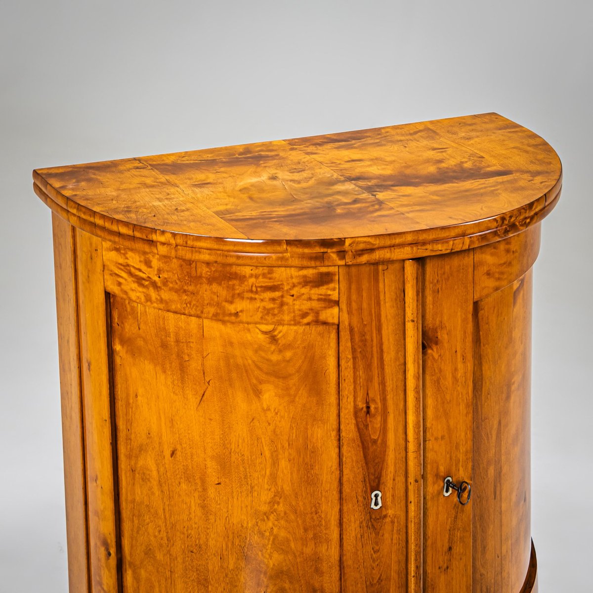 Armoire demi-lune Biedermeier, vers 1830-photo-5