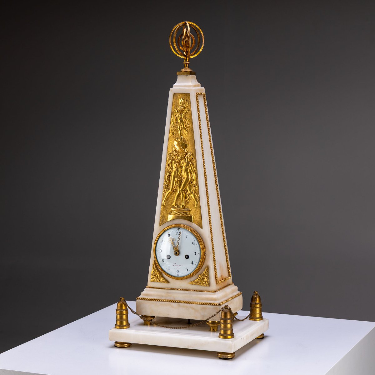 Horloge obélisque Louis XVI, signée Roque à Paris, vers 1780-photo-6