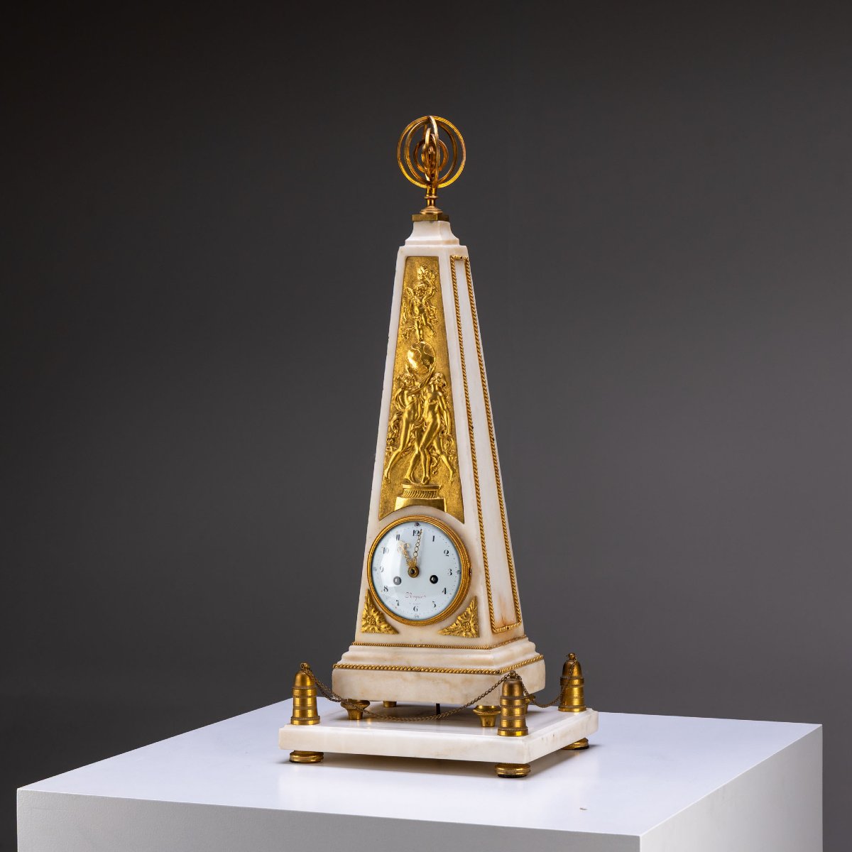 Horloge obélisque Louis XVI, signée Roque à Paris, vers 1780-photo-8