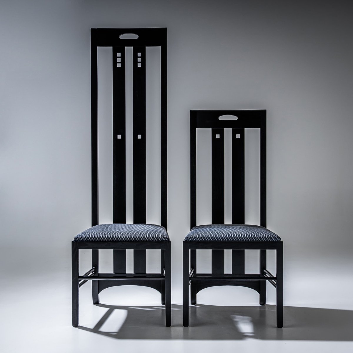 Ensemble de salle à manger, modèle Ingram, par Charles Rennie Mackintosh, édition Cassina, Ital-photo-4