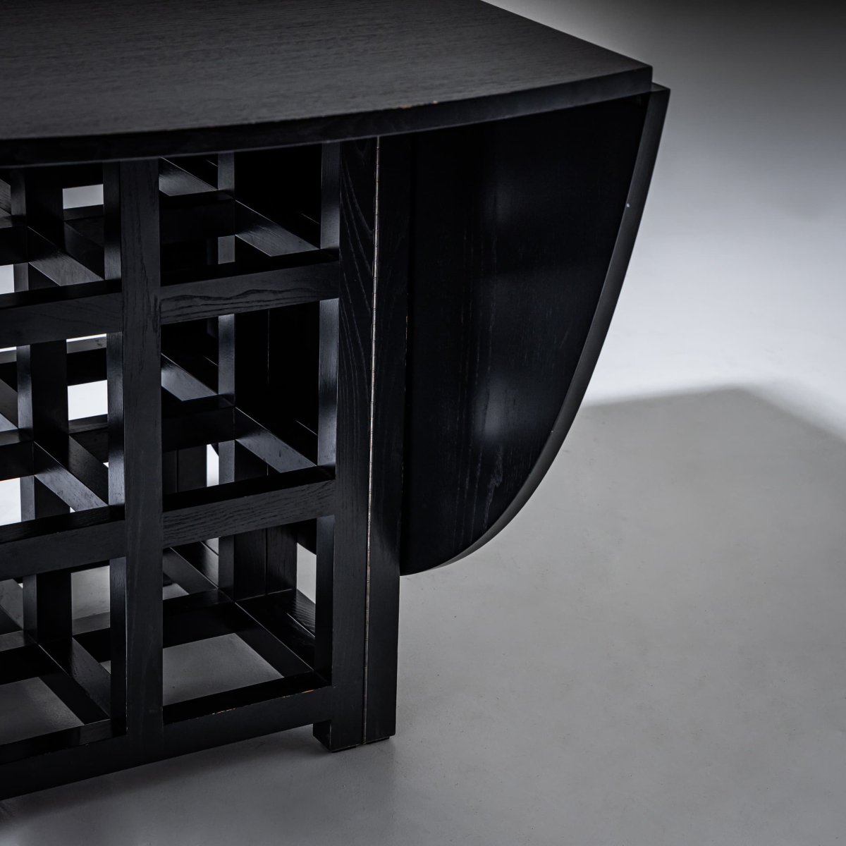 Ensemble de salle à manger, modèle Ingram, par Charles Rennie Mackintosh, édition Cassina, Ital-photo-3