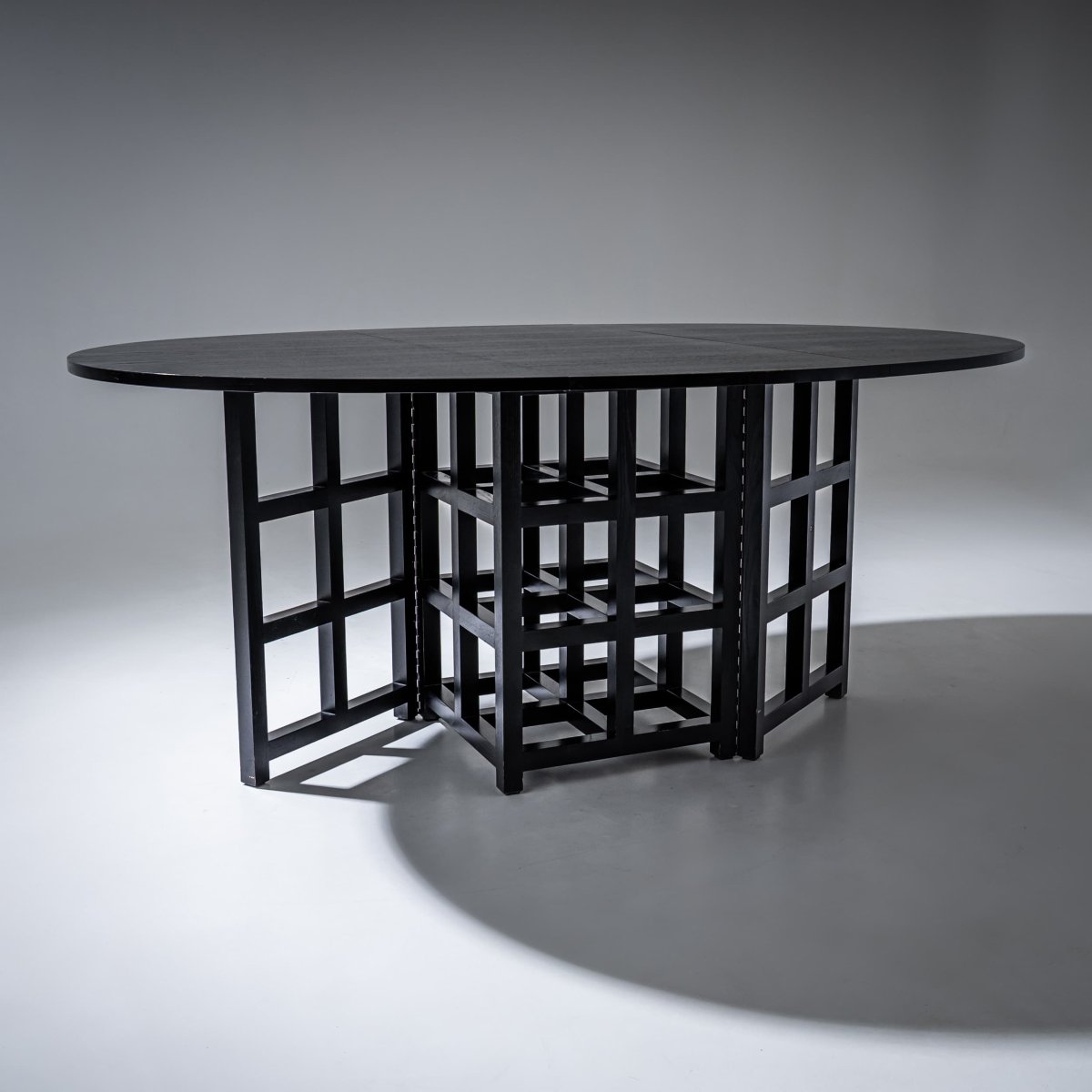 Ensemble de salle à manger, modèle Ingram, par Charles Rennie Mackintosh, édition Cassina, Ital-photo-4