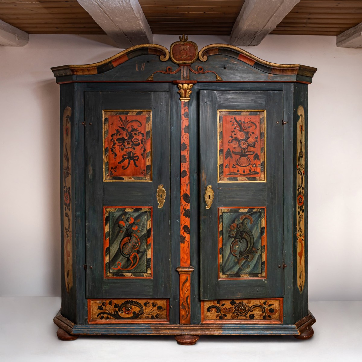 Armoire folklorique peinte à la main, Allemagne du Sud, datée de 1860
