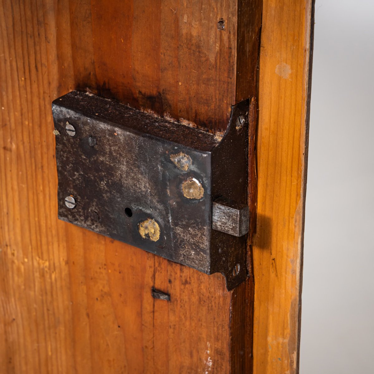 Red Wardrobe From Bremen "sonnenschrank", Northern Germany, Early 19th Century-photo-2