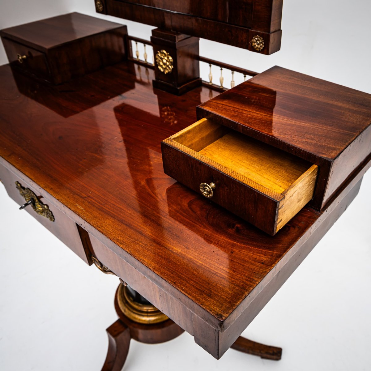 Coiffeuse en acajou, probablement Danemark, vers 1830-photo-5