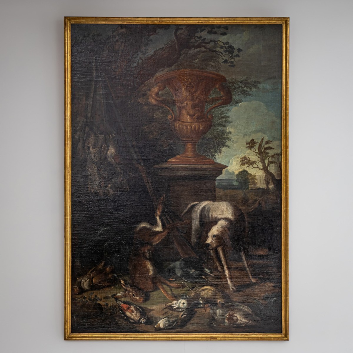 Nature morte baroque représentant une scène de chasse avec un chien, XVIIIe siècle, grand forma