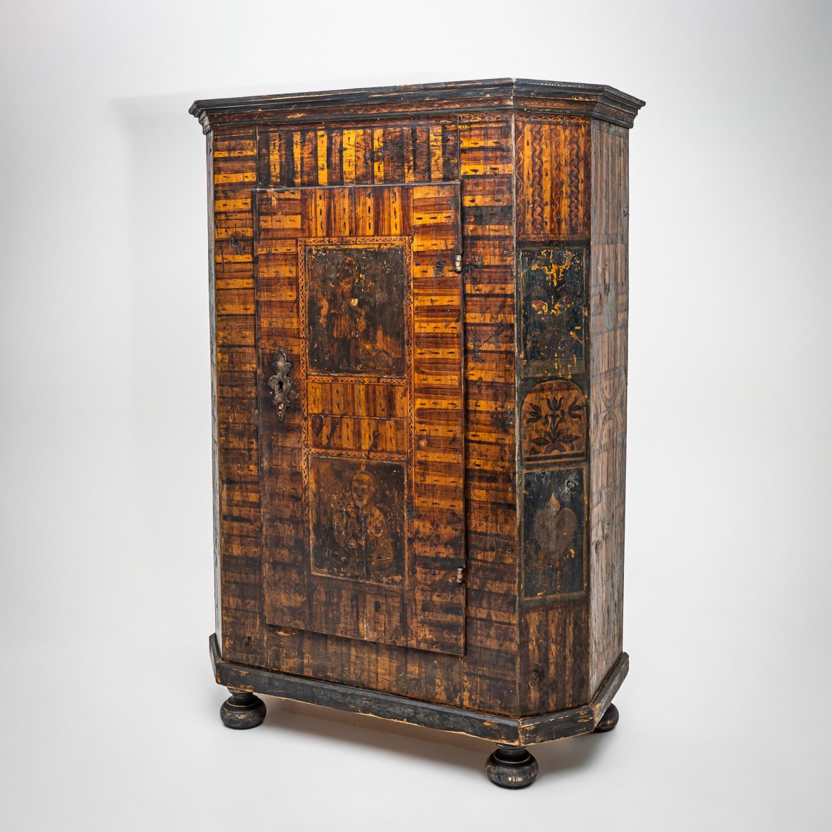 Peasant Wardrobe, Late 18th Century-photo-1