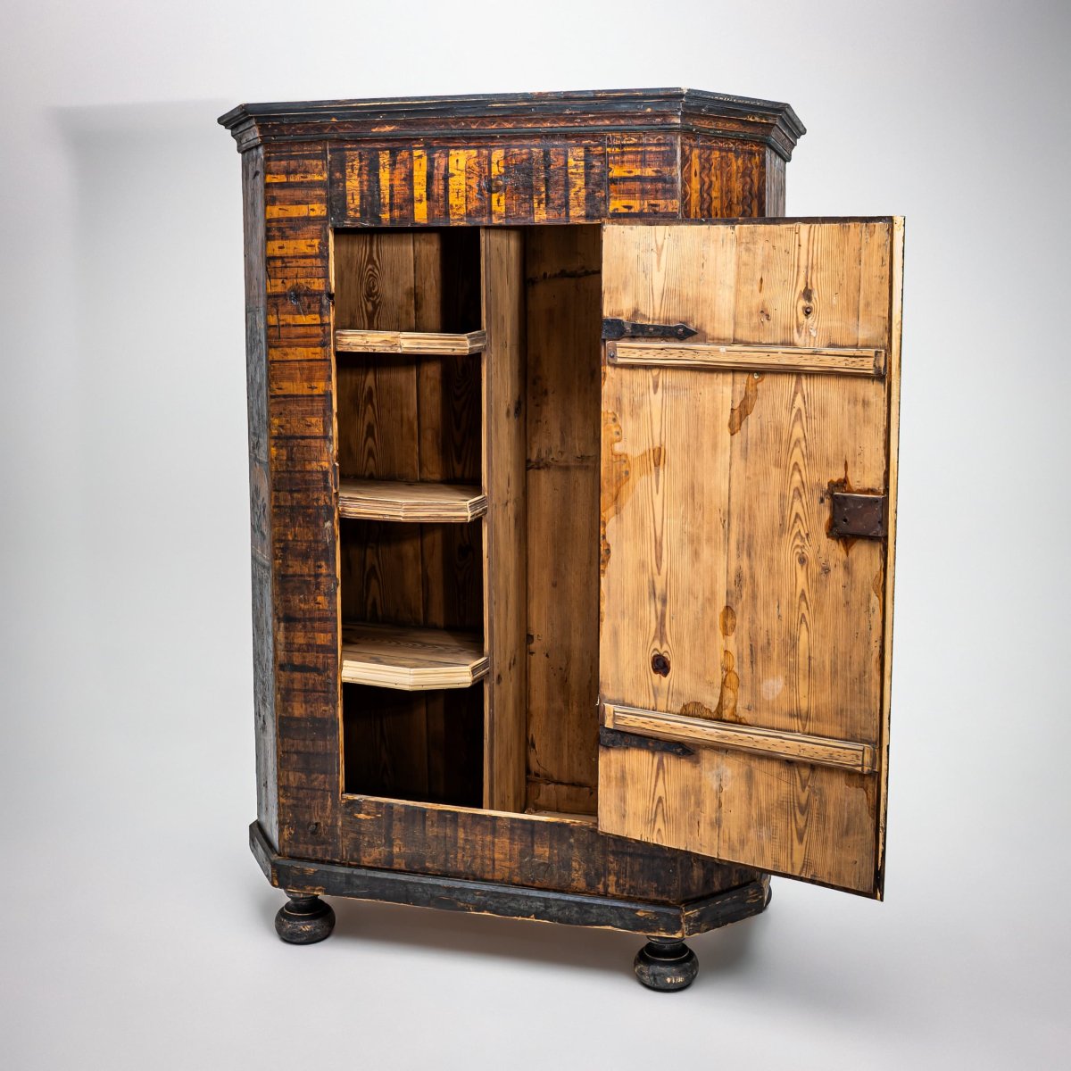 Peasant Wardrobe, Late 18th Century-photo-2