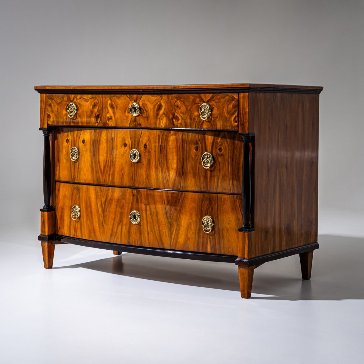 Biedermeier Walnut Chest Of Drawers, Circa 1830-photo-2