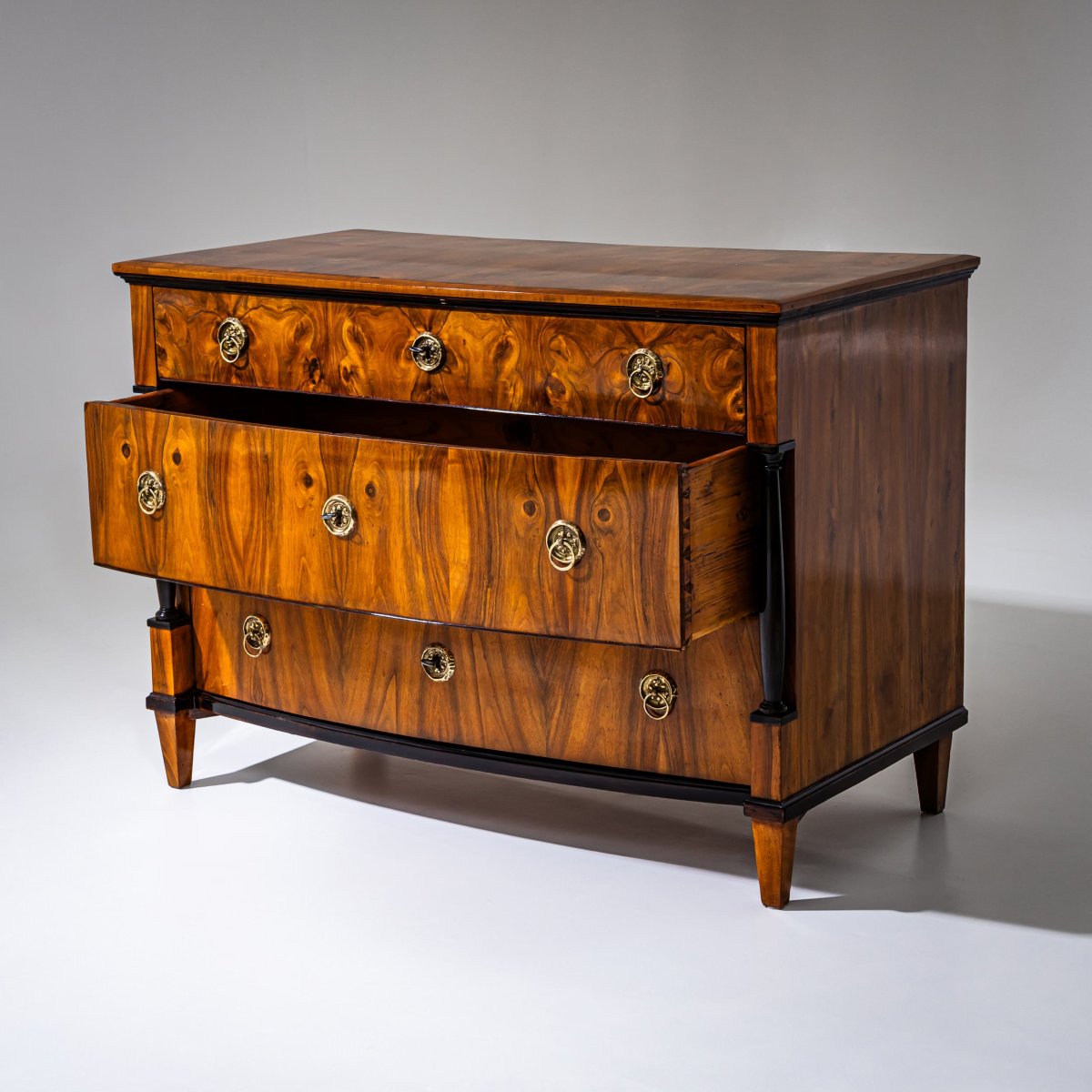 Biedermeier Walnut Chest Of Drawers, Circa 1830-photo-7