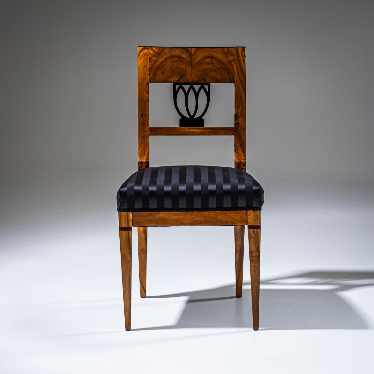 Ensemble de trois chaises Biedermeier, sud de l'Allemagne, vers 1820-photo-3