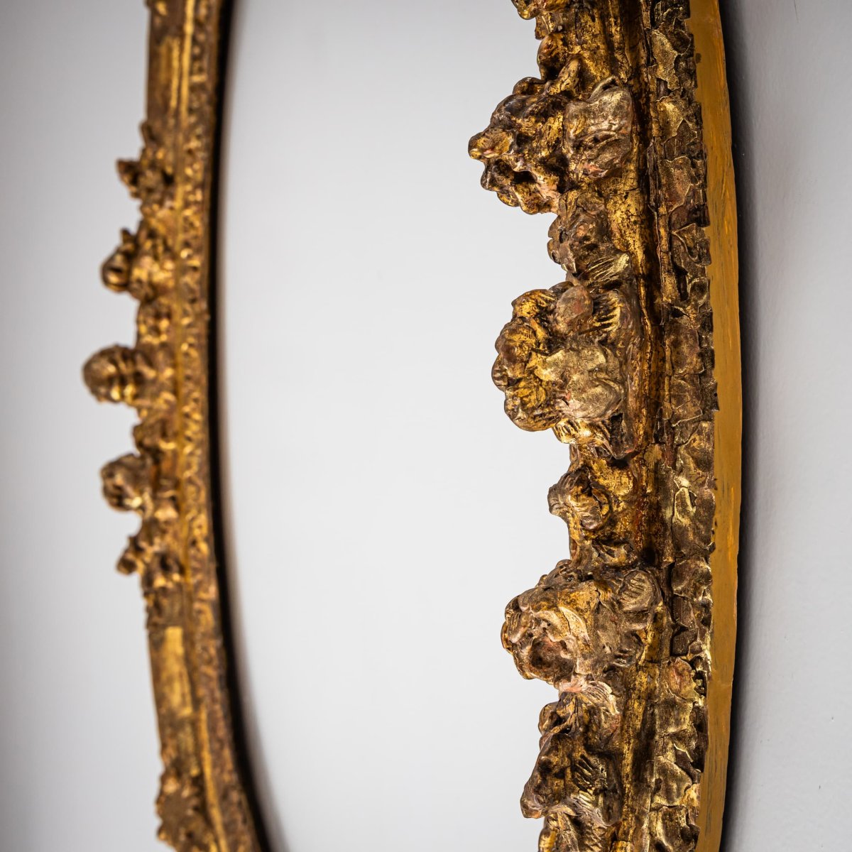 Cadre ovale doré Louis XV en stuc, France, XVIIIe siècle-photo-5