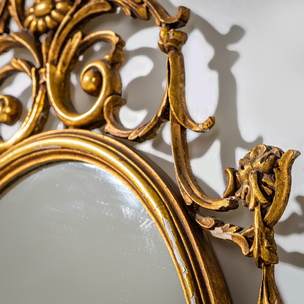 Pair Of Oval Wall Mirrors In Gilded Wood, Italy, Mid-20th Century-photo-3