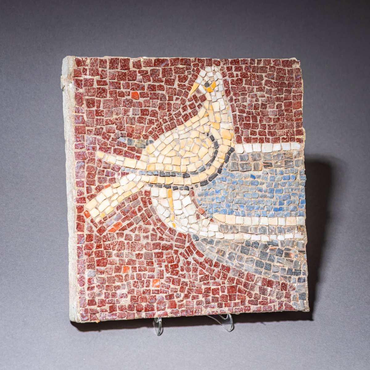 Fragment de mosaïque inspiré des « Colombes de Pline », probablement Italie, XXe siècle-photo-3