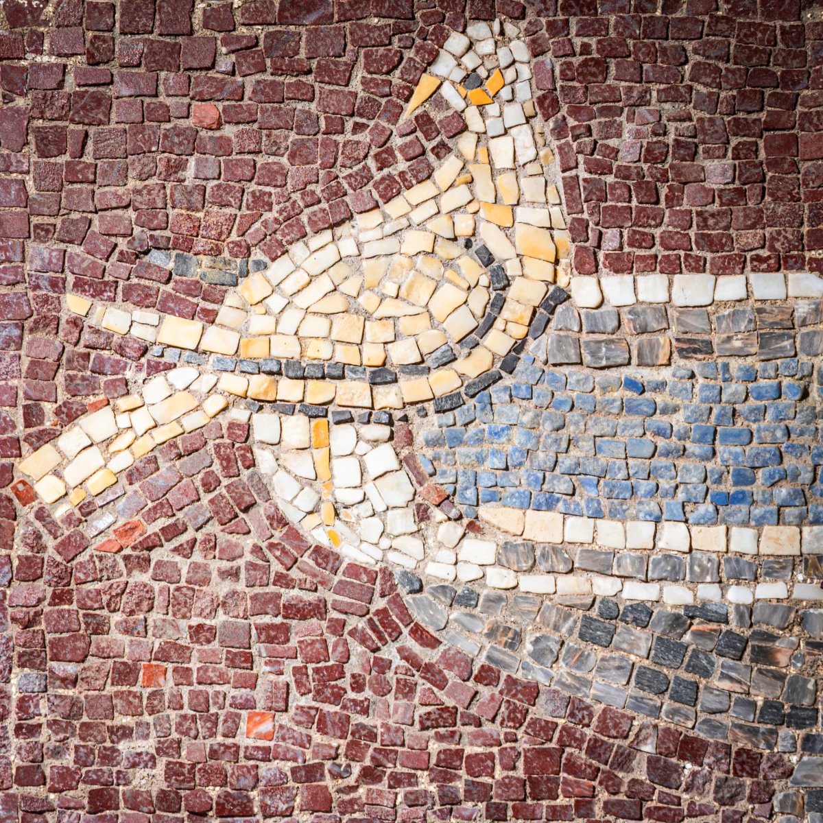 Fragment de mosaïque inspiré des « Colombes de Pline », probablement Italie, XXe siècle-photo-1