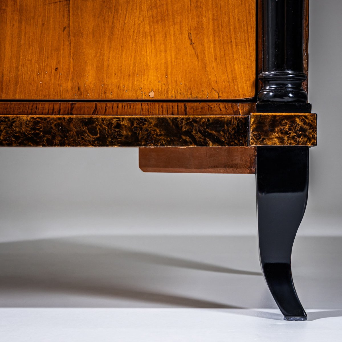 Biedermeier Chest Of Drawers With Burr Veneer, Southern Germany, Circa 1820-photo-2